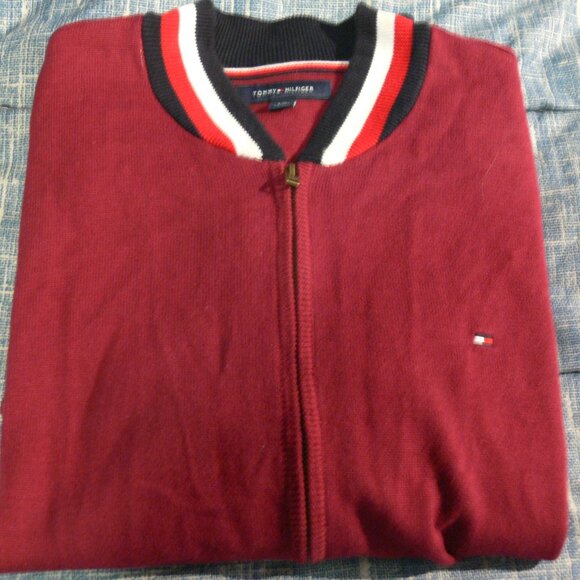 TOMMY HILFIGER SWEATER LARGE - Picture 6 of 6